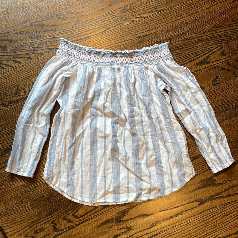 Abercrombie & Fitch Off The Shoulder Long Sleeve